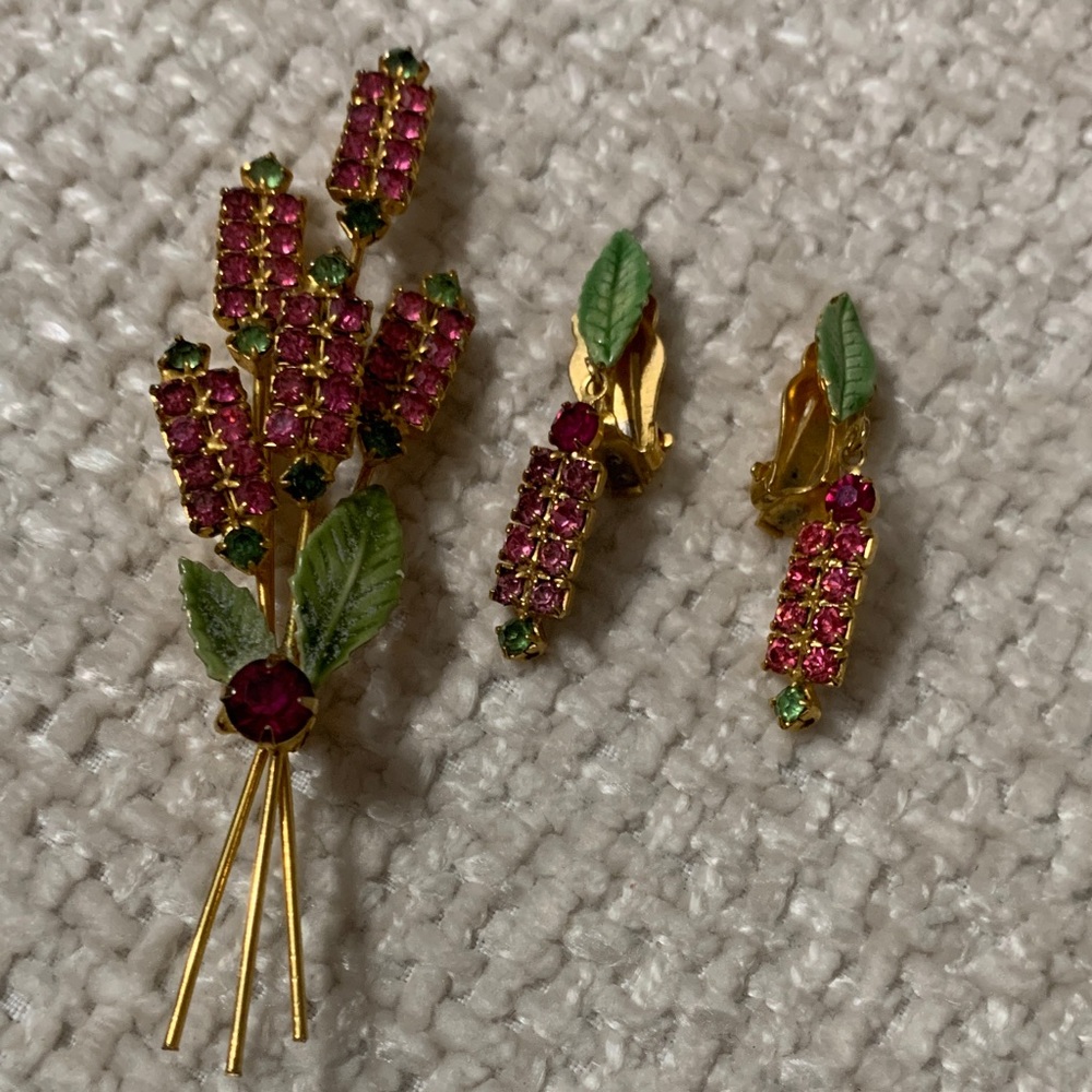 Elegant Gold and Pink Floral Jewelry Set
